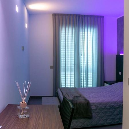 Brigante Suites Misano Adriatico Dış mekan fotoğraf